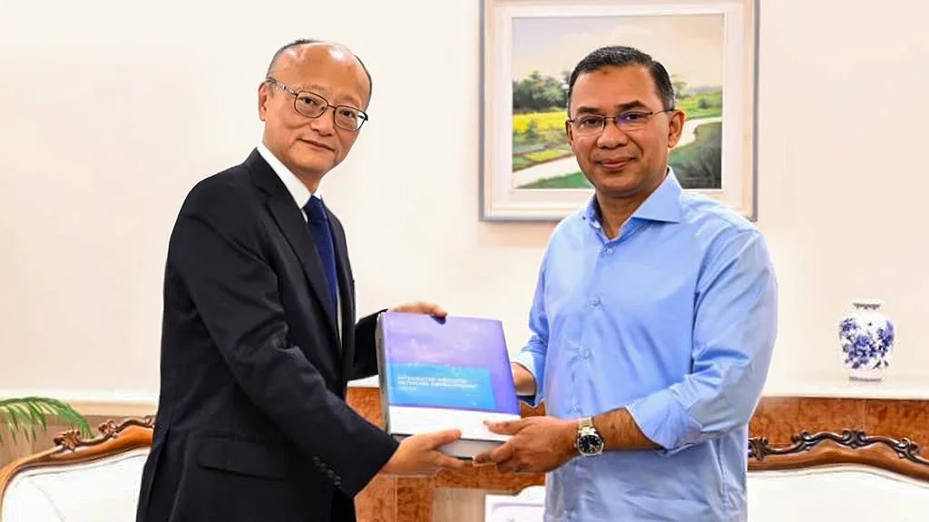 ADB President Highlights $5 Billion Bangladesh Development Package